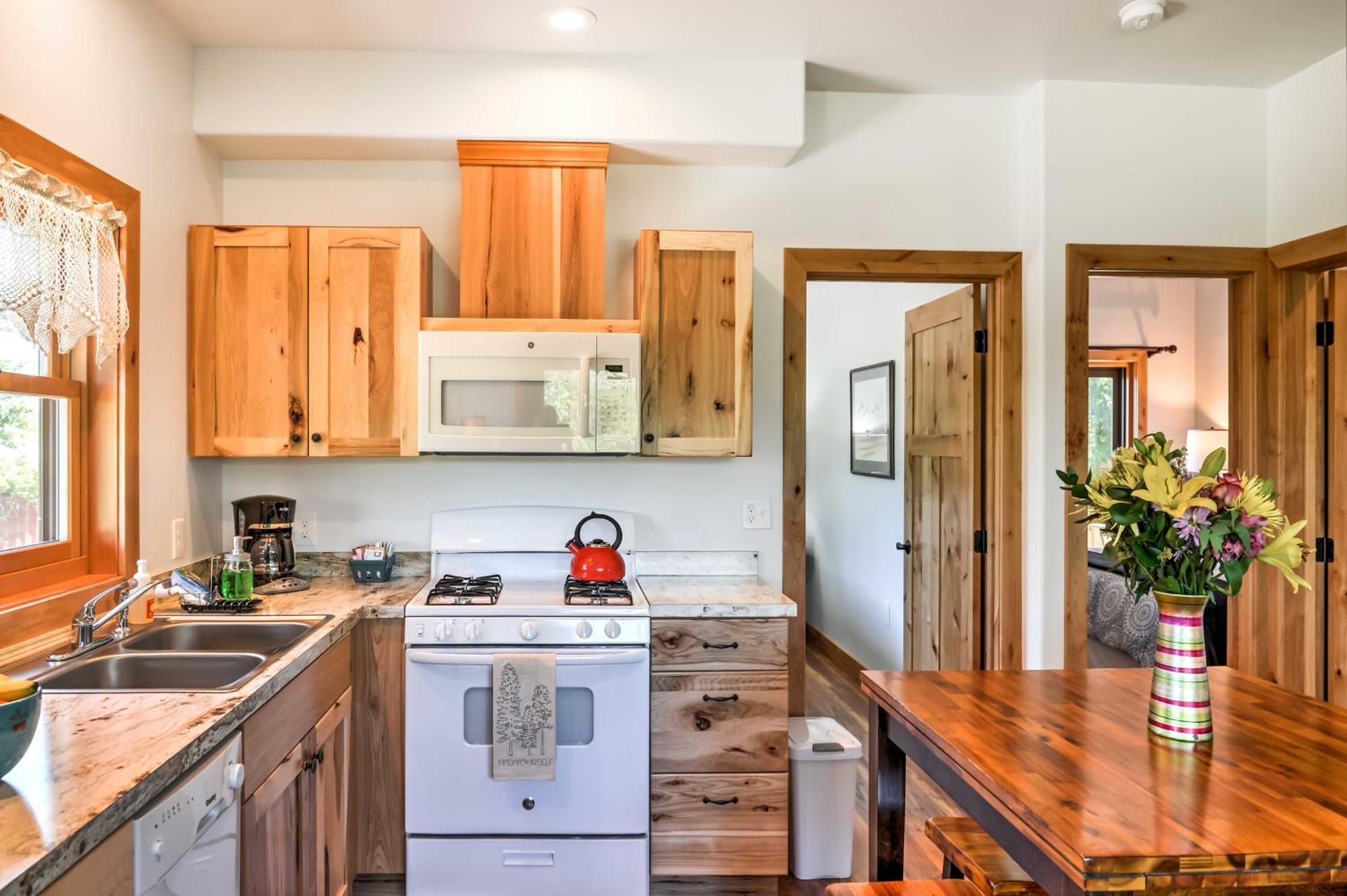 Columbia Falls Vacation Rental 10 Mi To Whitefish 外观 照片